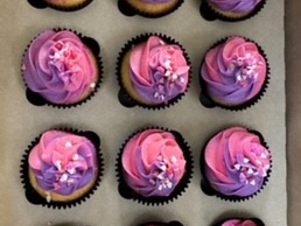 12 valentijn cup cakes