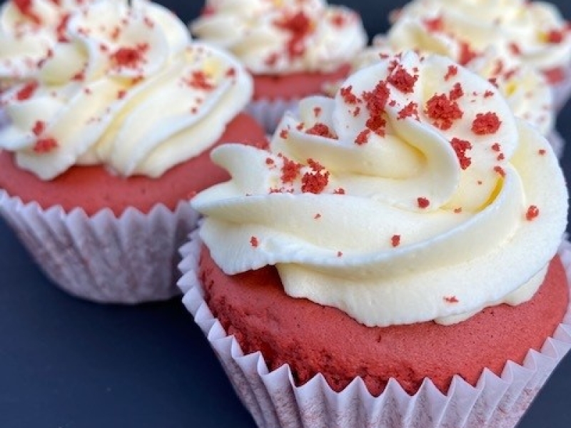 12 red velvet cup cakes